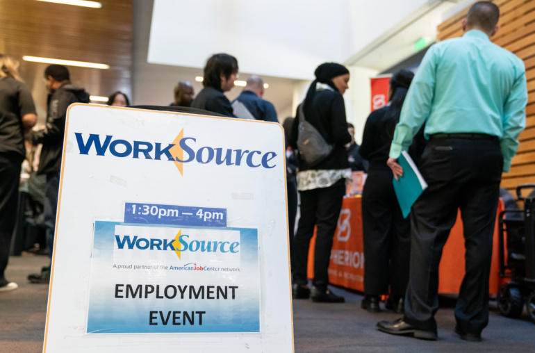 Jobs Report Betting: Analyzing Q2 2026 Unemployment Markets