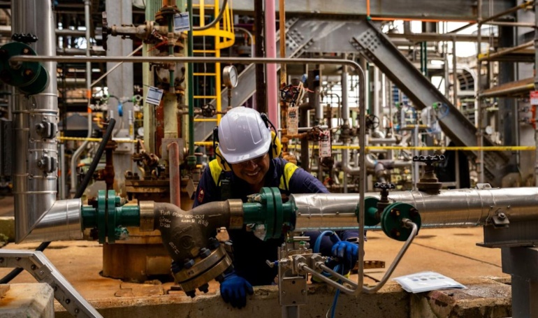 Oil Supply Disruption Odds: Middle East Risk Premium in Prediction Markets