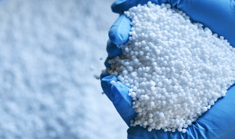 Urea Upswing: Trading Urea Price Contracts with Prediction Market Data