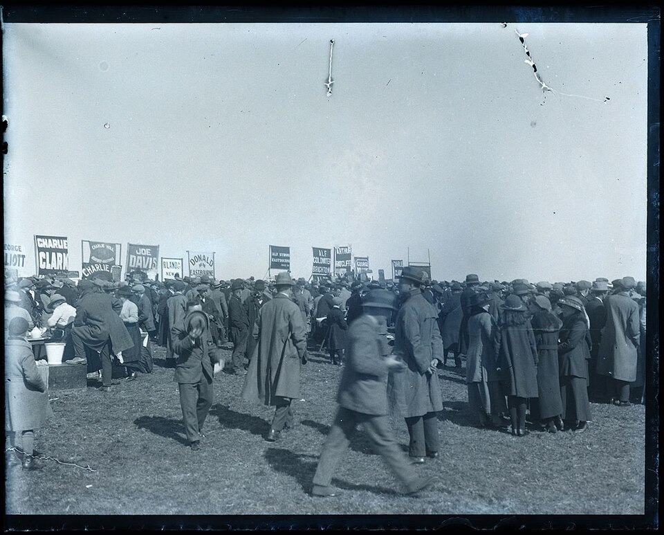 Illustration: How Sports Betting Contracts Work in Prediction Markets